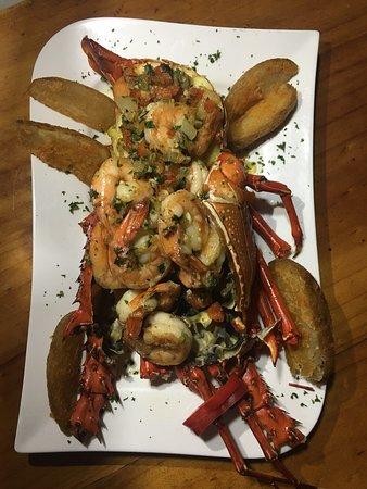 Restaurante Bungalows Beach Sea Food and Grill